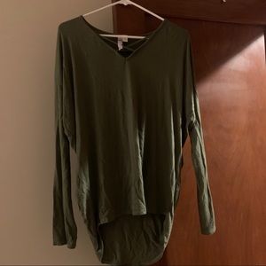 Green long sleeve cross cross top - Size XS
